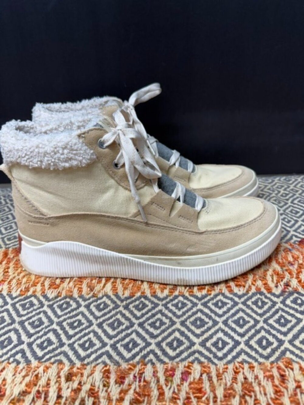 Sorel Out 'N About Waterproof Sneakers Woman's Size 11